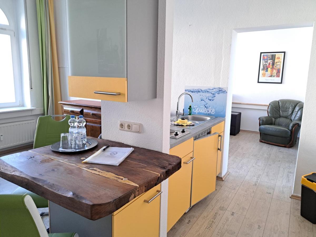 Apartment-Hotel Schillerplatz Wittenberge Ngoại thất bức ảnh