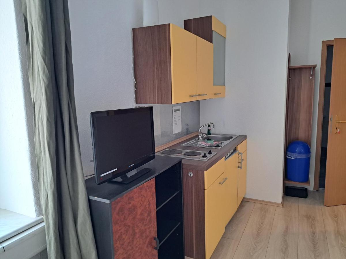 Apartment-Hotel Schillerplatz Wittenberge Ngoại thất bức ảnh
