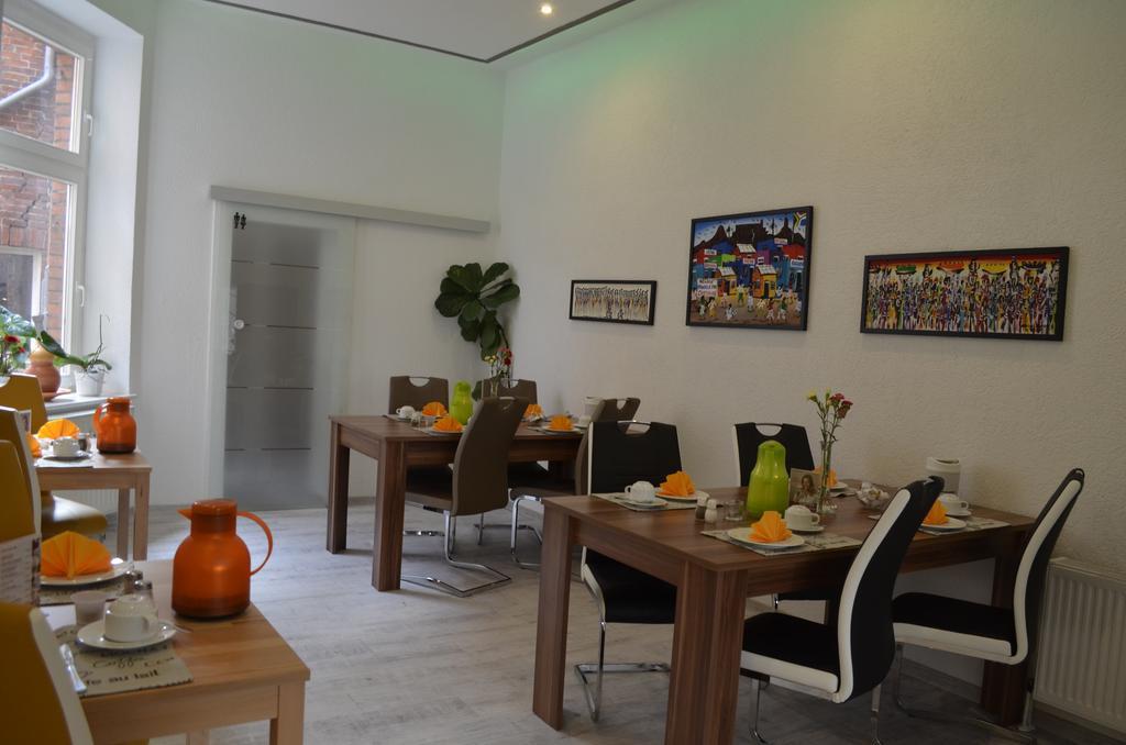 Apartment-Hotel Schillerplatz Wittenberge Ngoại thất bức ảnh
