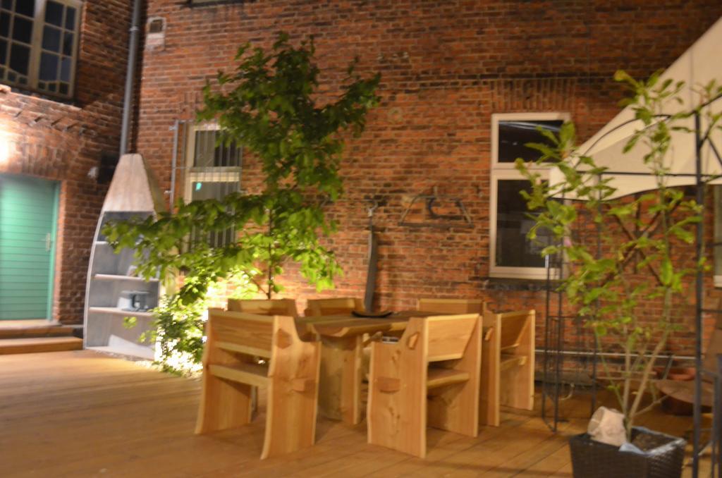 Apartment-Hotel Schillerplatz Wittenberge Ngoại thất bức ảnh