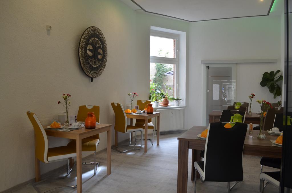 Apartment-Hotel Schillerplatz Wittenberge Ngoại thất bức ảnh
